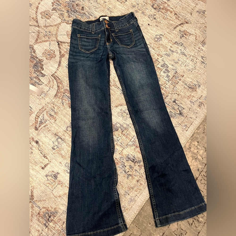 Abercrombie & finch low rise jeans